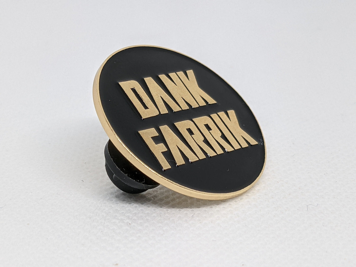 Dank Farrik Star Wars The Mandalorian Fan Swear Word Enamel Pin Black and Gold
