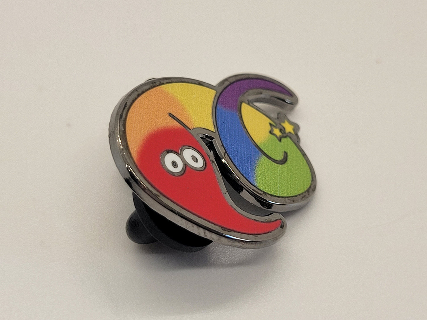 Rainbow Worm on a String Enamel Pin | Iconic Fuzzy Magic Worm Wiggle Worm with Gradient Rainbow Colors