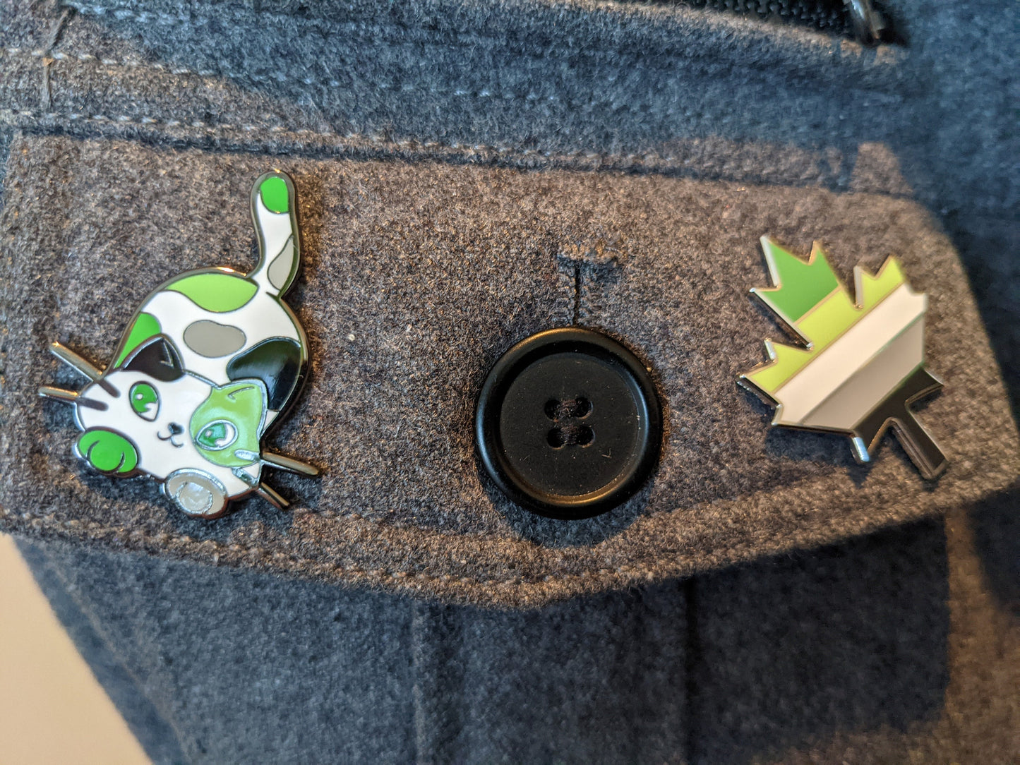 Aromantic Pin Purride Chibi Cat Hard Enamel Pin in Subtle Aro Pride Flag Colors | LGBTQ+ Aromantic Subtle Pride Jewelry